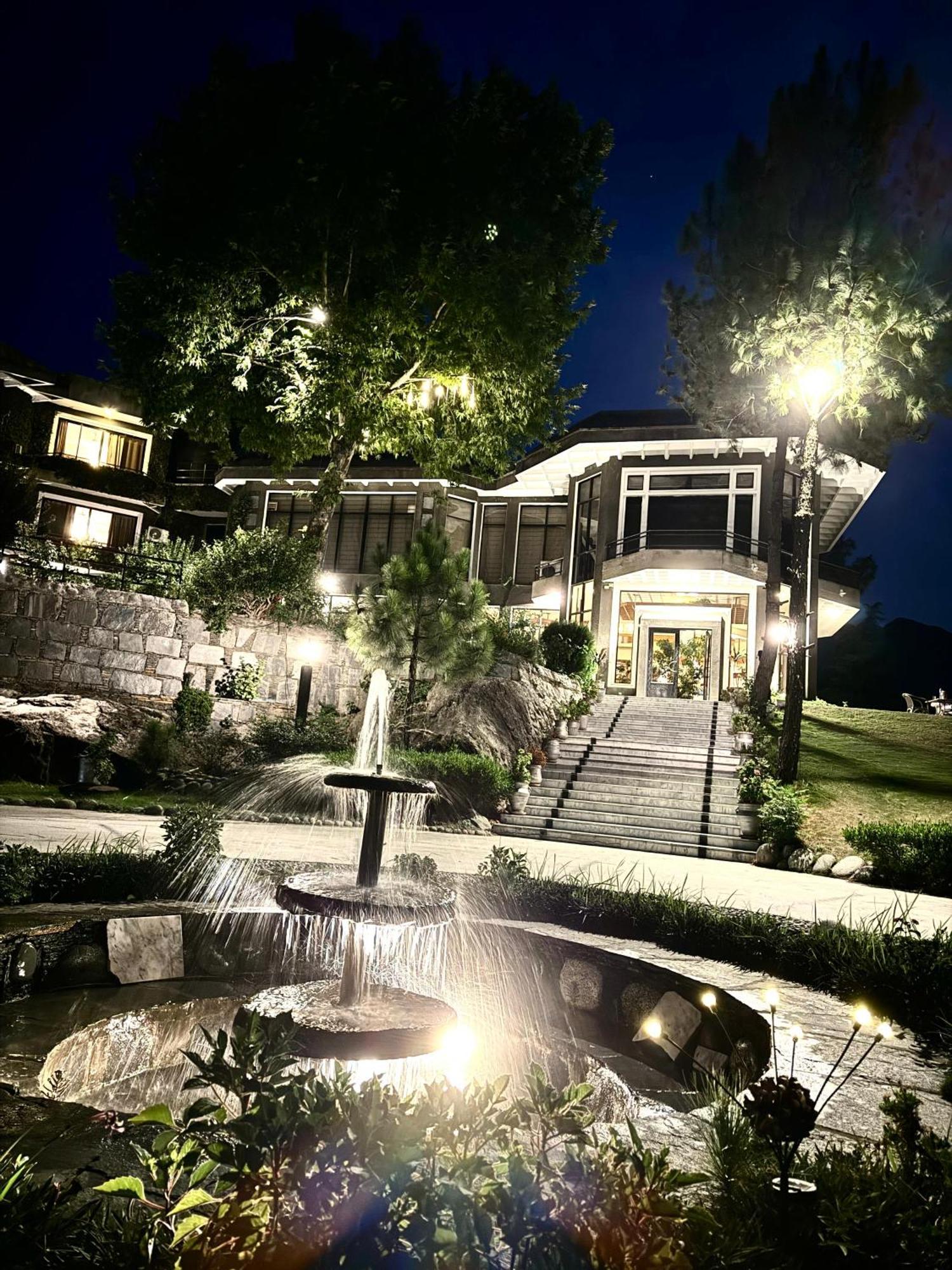 Rock City Resort Saidu Sharif Bagian luar foto